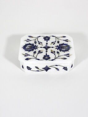 Vintage Marble Box Inlaid with Lapis Lazuli and Mother of Pearl